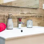 Ines Luxury - Pool - Apartmán Costa Adeje (Tenerife)