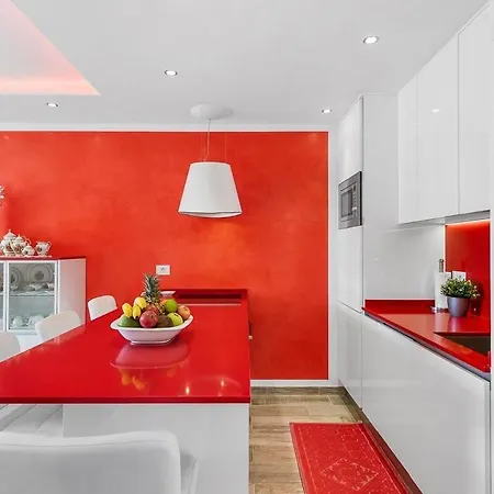 Ines Luxury דירה אדחה