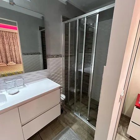 דירה Ines Luxury אדחה